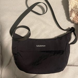 Lululemon sling crossbody